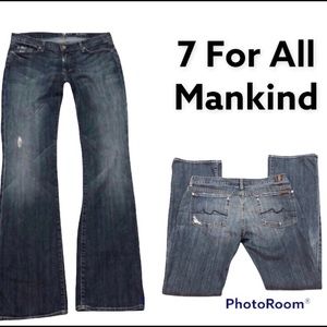 7 for all mankind women Dk blue bootcut mid rise distress jean Sz 32